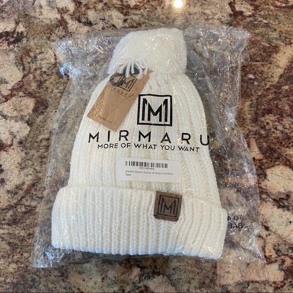 white winter hat 🤍